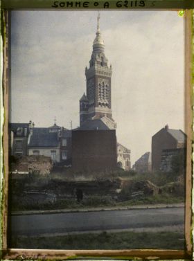 Image représentant Somme, Albert, Le clocher de la Basilique reconstruite