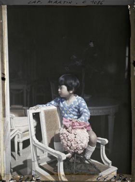 Image représentant Xavier Motono, reçu avec sa famille par Albert Kahn