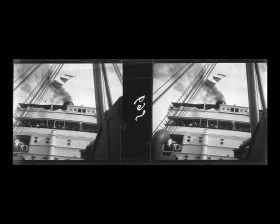 Image représentant Passagers des 1eres classes regardant probablement la manoeuvre d'accostage de la chaloupe venant du vapeur Korea