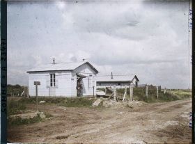 Image représentant France, Pressoir, Maisons en bois du nouveau Village