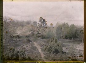 Image représentant L'ancienne fosse de la mine de Leycuras (?)