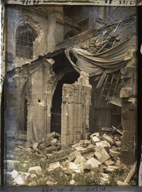 Image représentant Extérieur de la cathédrale, contreforts démolis