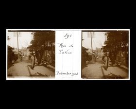 Image représentant Scène de rue dans un quartier résidentiel