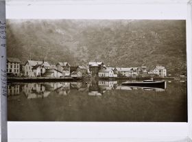 Image représentant Maisons au bord du lac