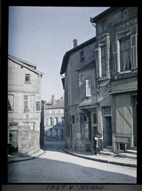 Image représentant Un coin de la place de la halle