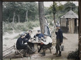 Image représentant Groupe de poilus aux avant-postes