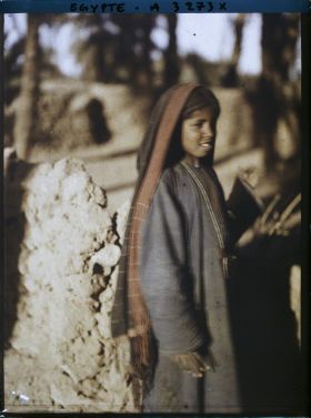 Image représentant Portrait flou d'une fillette sur l'île d'Eléphantine