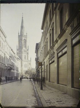 Image représentant Prusse, Düsseldorf, Konigstrasse, Eglise et maisons fermées