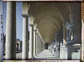 Image représentant Cimetière de Campo Verano à San Lorenzo, galerie