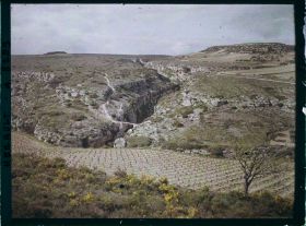 Image représentant Un coin de causse avec 2 gorges (dont la Cesse) entre Minerve et Caunette