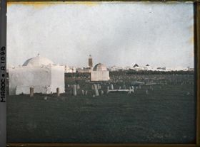Image représentant Le cimetière musulman et vue sur la ville