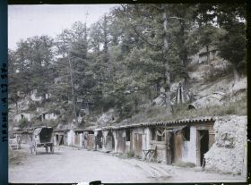Image représentant France, La Harazée, L'entrée des Cagnas