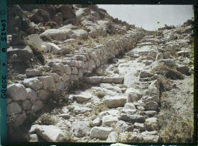 Image représentant La Voie Sacrée qui monte au Cynthe
