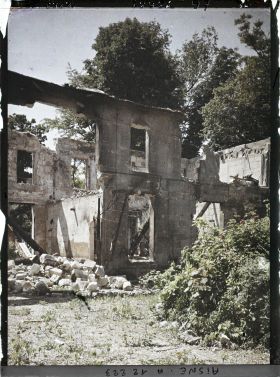 Image représentant Ruines de la chambre des notaires depuis le jardin