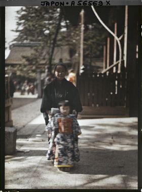 Image représentant Fête des enfants Shichi-go-san (" sept-cinq-trois ") au sanctuaire Yasaka-jinja