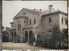 Image représentant Façade nord de la villa Cypris, propriété de Madame Douine