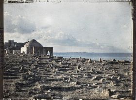 Image représentant Cimetière en bord de mer