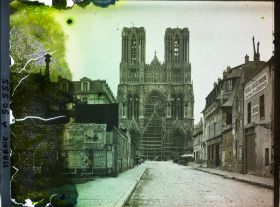 Image représentant France, Reims, Façade de la Cathédrale échafaudée