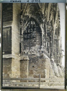 Image représentant France, Tour Nord de la Cathédrale