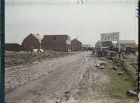 Image représentant Belgique, Messines, L'Entrée du Village