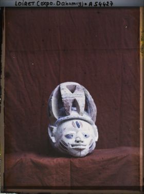 Image représentant Exposition d'art africain, masque aux triangles