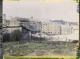 Image représentant Construction de la fondation des États-Unis à la cité universitaire à l'emplacement des fortifications