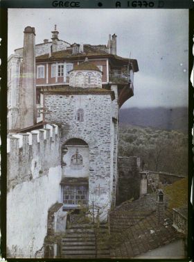 Image représentant Mont Athos, Vatopédi, Extérieur de la petite cellule au-dessus de l'entrée