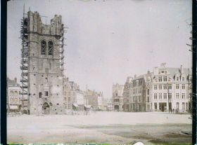 Image représentant France, Bethune, Grande Place et Beffroi