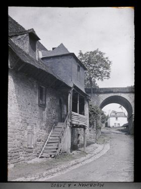 Image représentant Une vieille maison