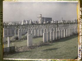 Image représentant Somme, Albert, Le Cimetière Britannique