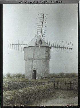Image représentant Le vieux moulin de la Place
