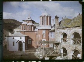 Image représentant Mont Athos, Pantokrator, Vue d'ensemble de la Cour intérieure