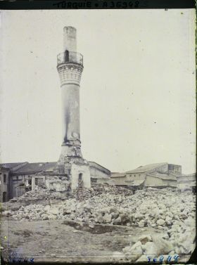 Image représentant Turquie, Eski-Ckehir, Mosquée incendiée