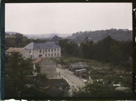 Image représentant France, Vienne le Château, Entrée de Vienne le Château, vue prise de l'ancien Château