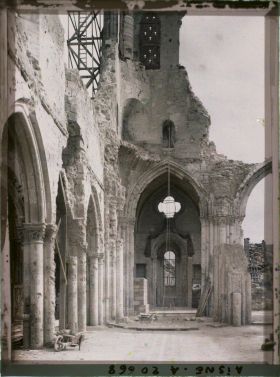 Image représentant France, Vailly, La nef