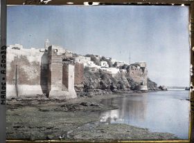 Image représentant La casbah des Oudaïa au bord du fleuve Bou Regreg