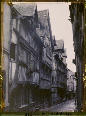 Image représentant Les maisons à colombages, rue aux Fèvres