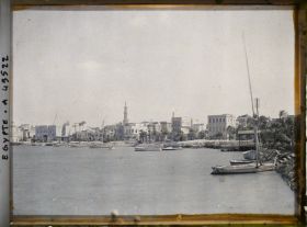 Image représentant La ville depuis les bords du Nil