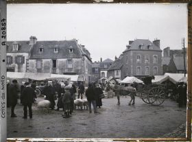 Image représentant Une foire aux cochons sur la place du Marchallac'h