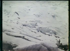 Image représentant France Les Alpes, Glacier des Bossons : Glacier Supérieur des Bossons, Crevasses recouvertes par la neige et à peine visibles