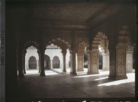 Image représentant Salle des audiences privées (Diwan-i-Khas) dans le fort Rouge (Lal Qila)