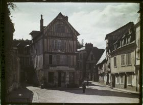 Image représentant Une petite place