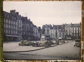 Image représentant La Place Nationale et le marché aux légumes