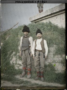 Image représentant Deux Serbes de Veliko Gradište