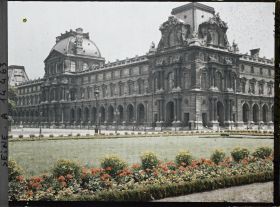 Image représentant Aile Denon du Palais du Louvre depuis la place du Carrousel