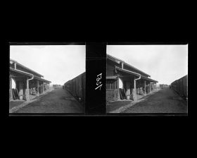 Image représentant Le train pour Tokyo l'arrêt dans une station