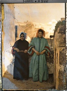 Image représentant Deux femmes juives dans le quartier du Mellah