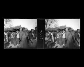 Image représentant Foire monastique (miaohui) au temple Huguosi ("monastère de la Protection du Pays")