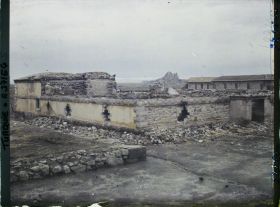 Image représentant Turquie, Afion-Kara-Hissar, Ruines du nouveau Cercle