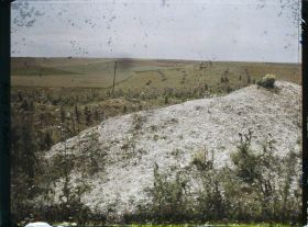 Image représentant France, Rte de Fricourt, (La Citadelle) Tranchées et Champs cultivés